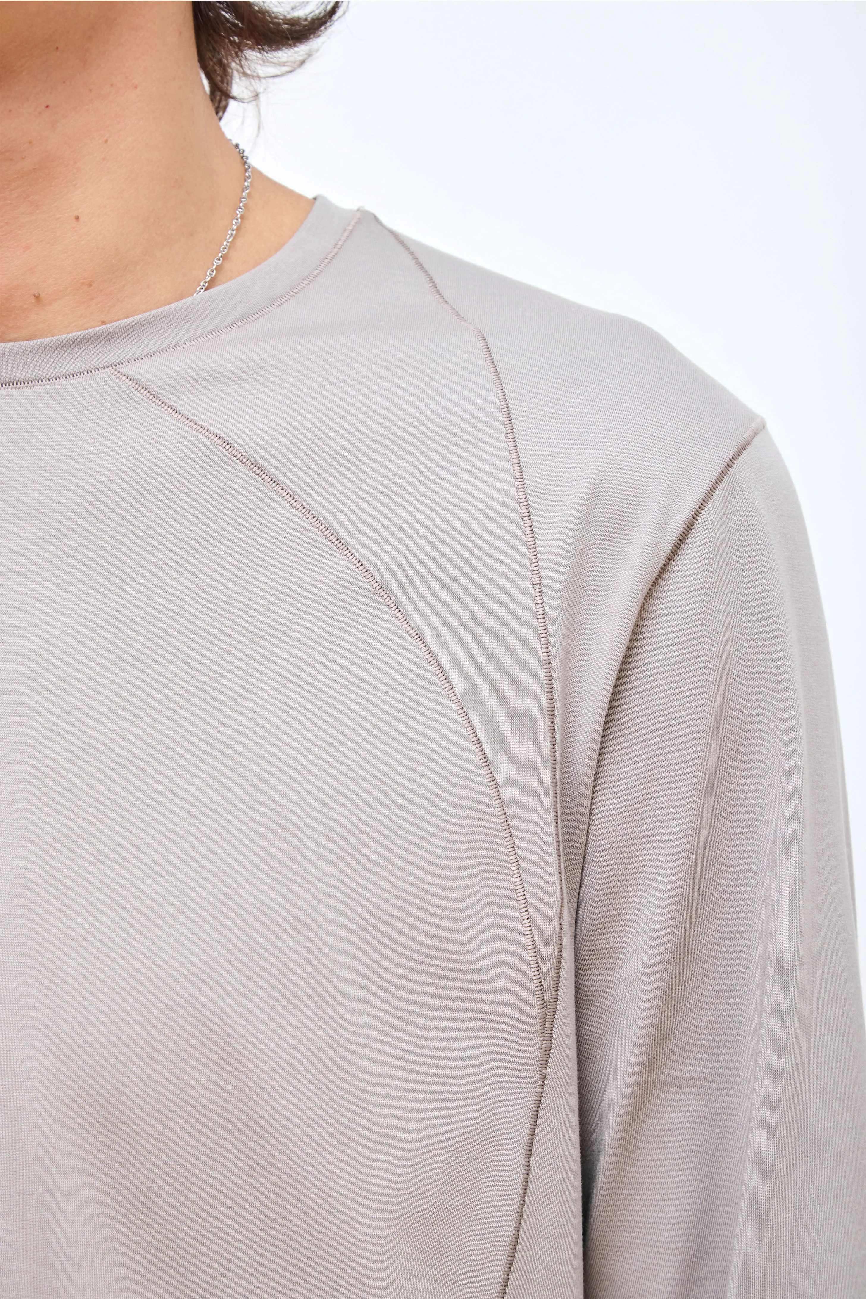 7.0 Long Sleeve Center Warm Grey