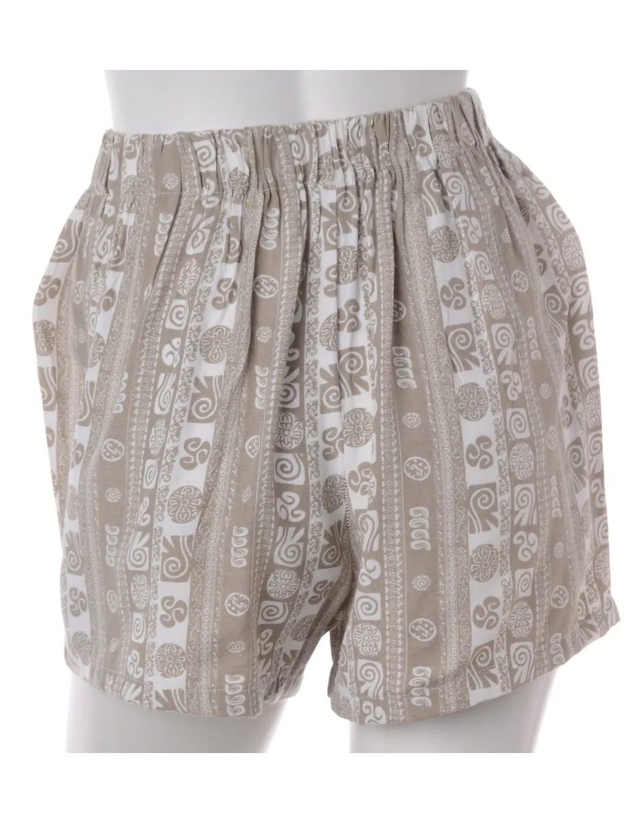 Beyond Retro Label Summer Shorts Beige With An Elasticized Waist