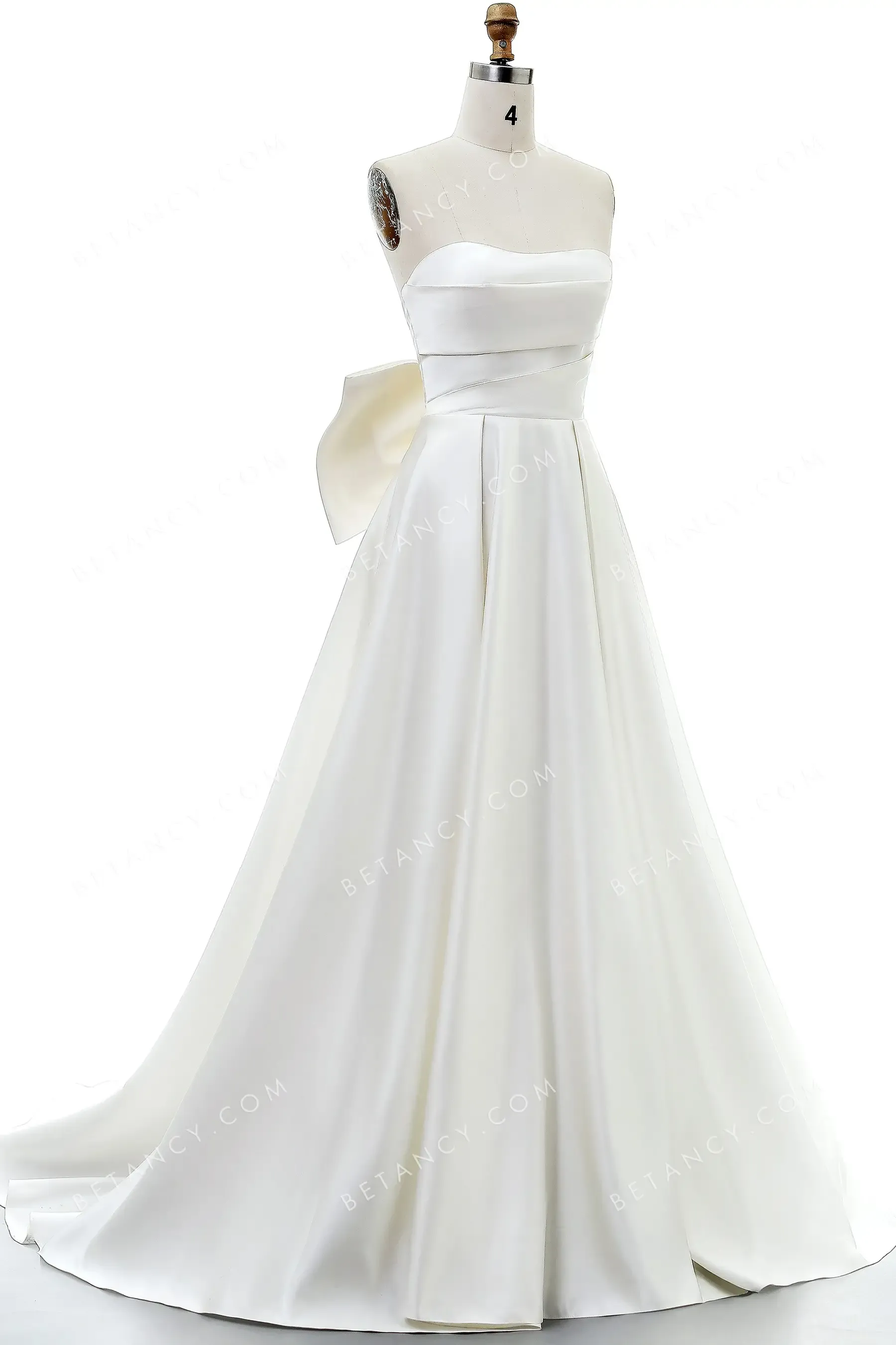 Detachable Bowknot and Pockets Simple Satin Bridal Gown