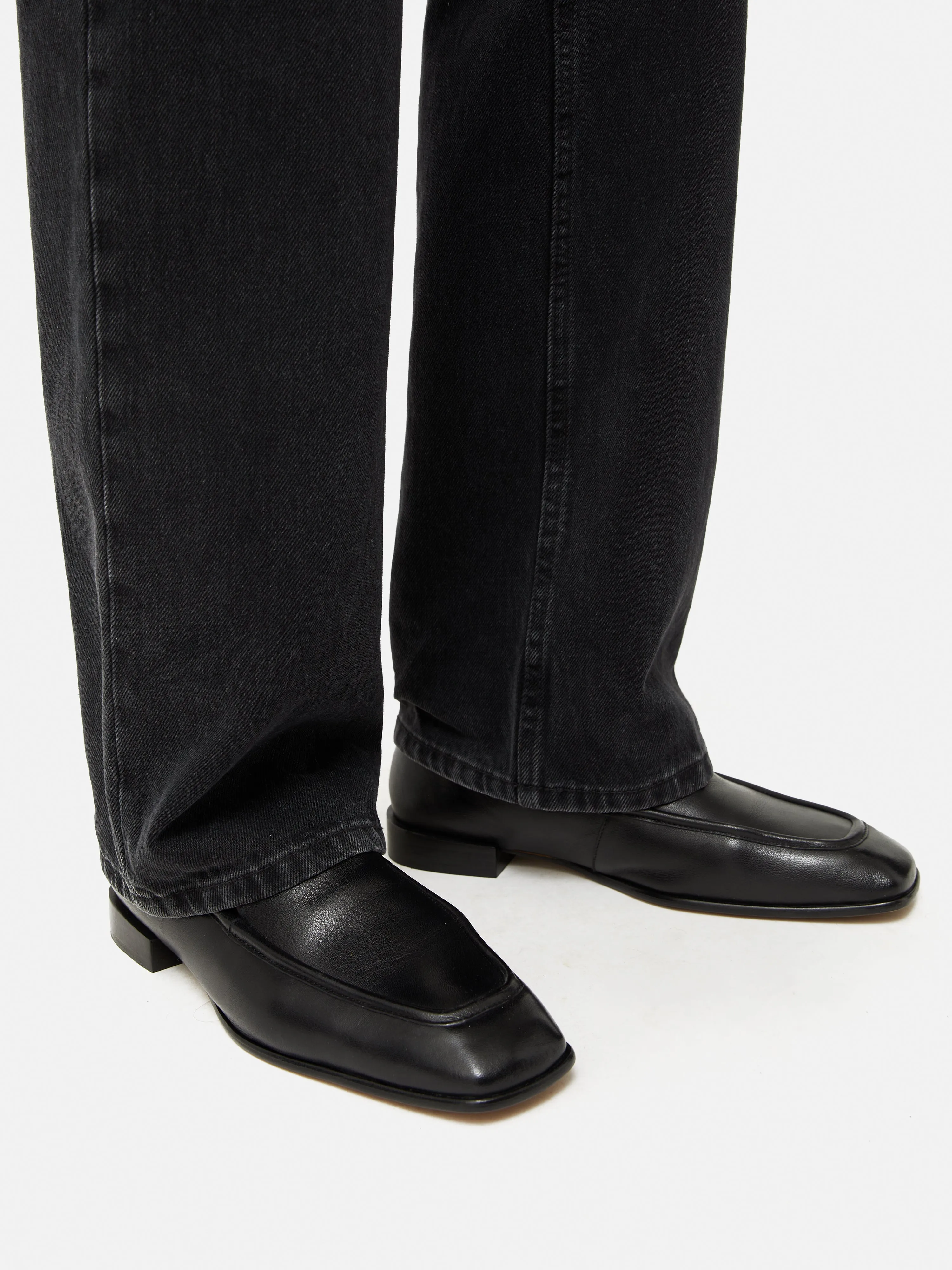 Frame Leather Loafer | Black