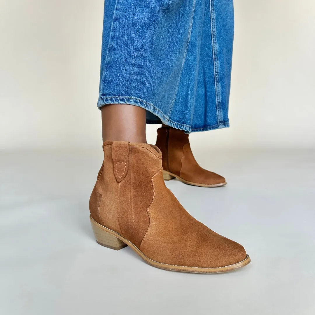 Jago Extra-Wide Fit Cowboy Boots - Tan Nubuck Suede