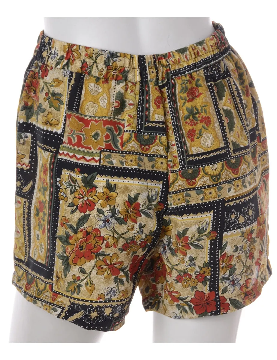 Label Floral Patterned Summer Shorts