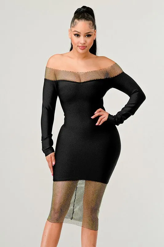 Timeless Elegance - Sleek Black Fitted Dress